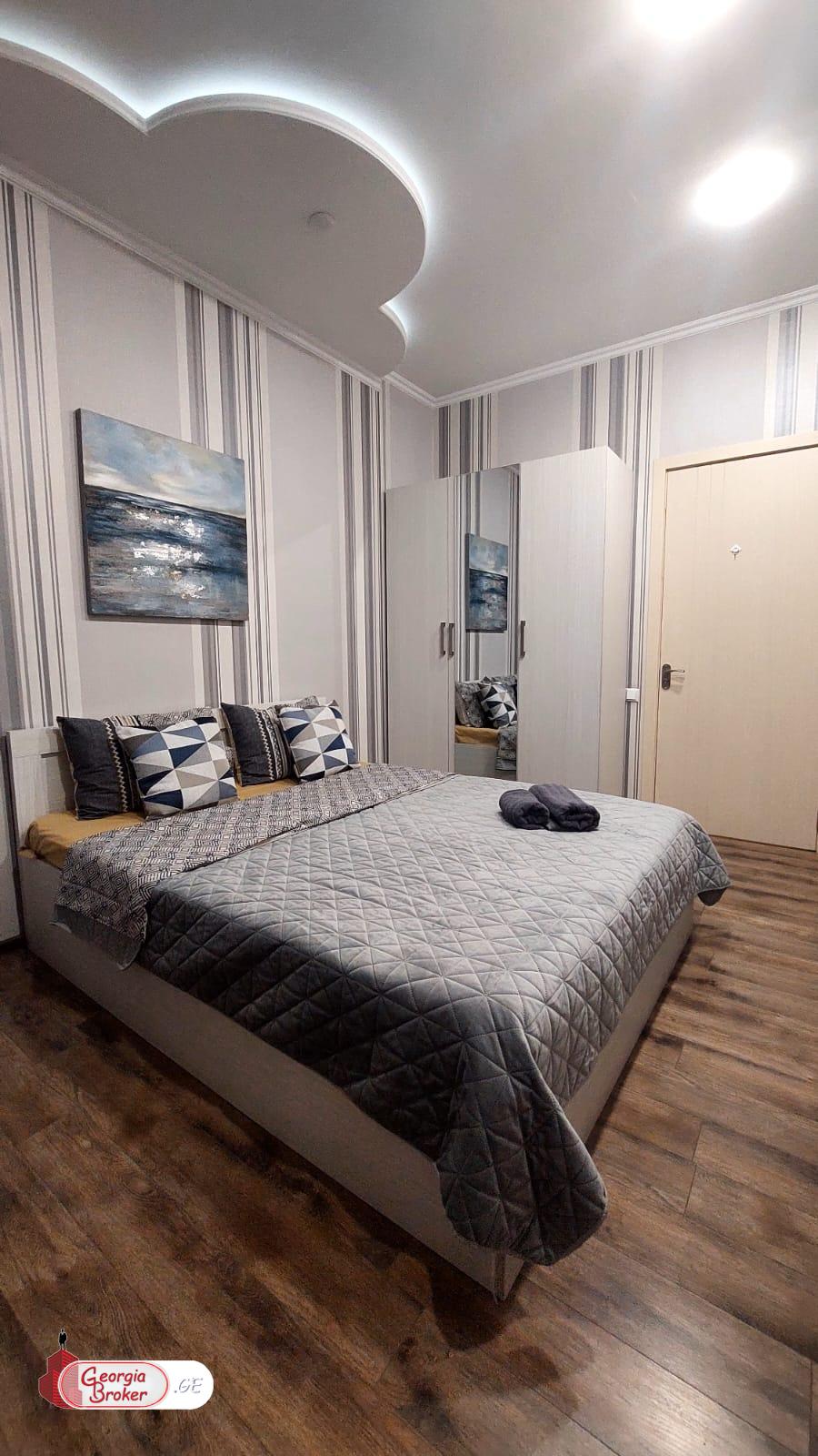 იყიდება ახალი გარემონტებული 3 ოთახიანი ბინა ორთაჭალაში